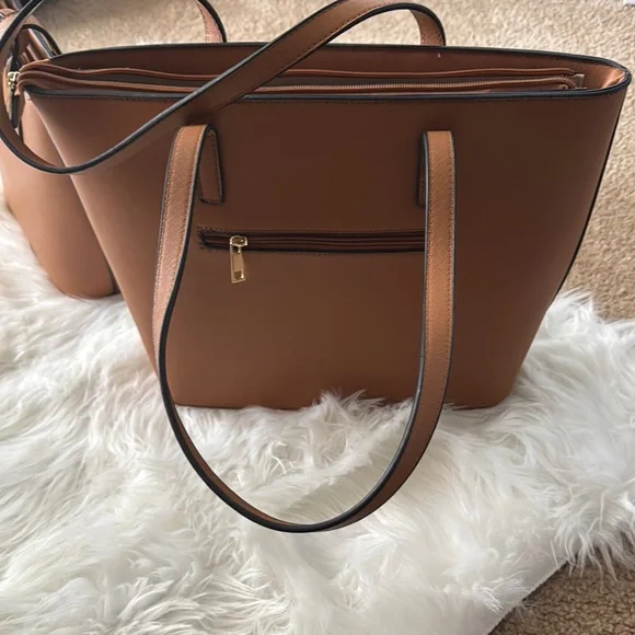 Elegant Tan Handbag Set of 3 - Picture 4 of 15